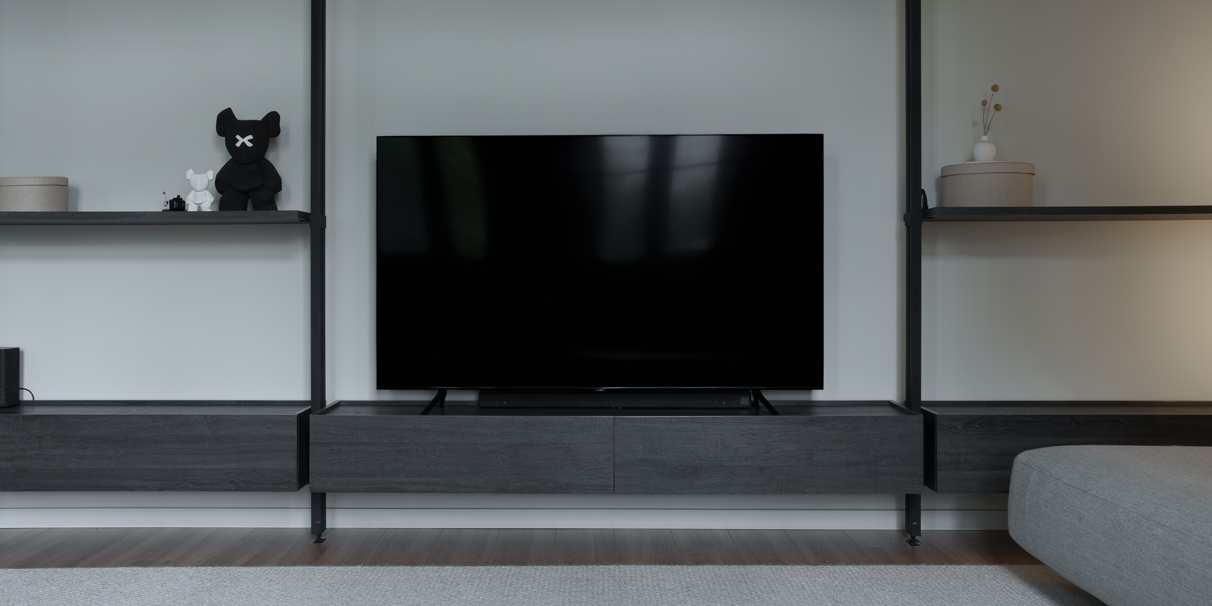 Кухня прямая с витриной на Сенной