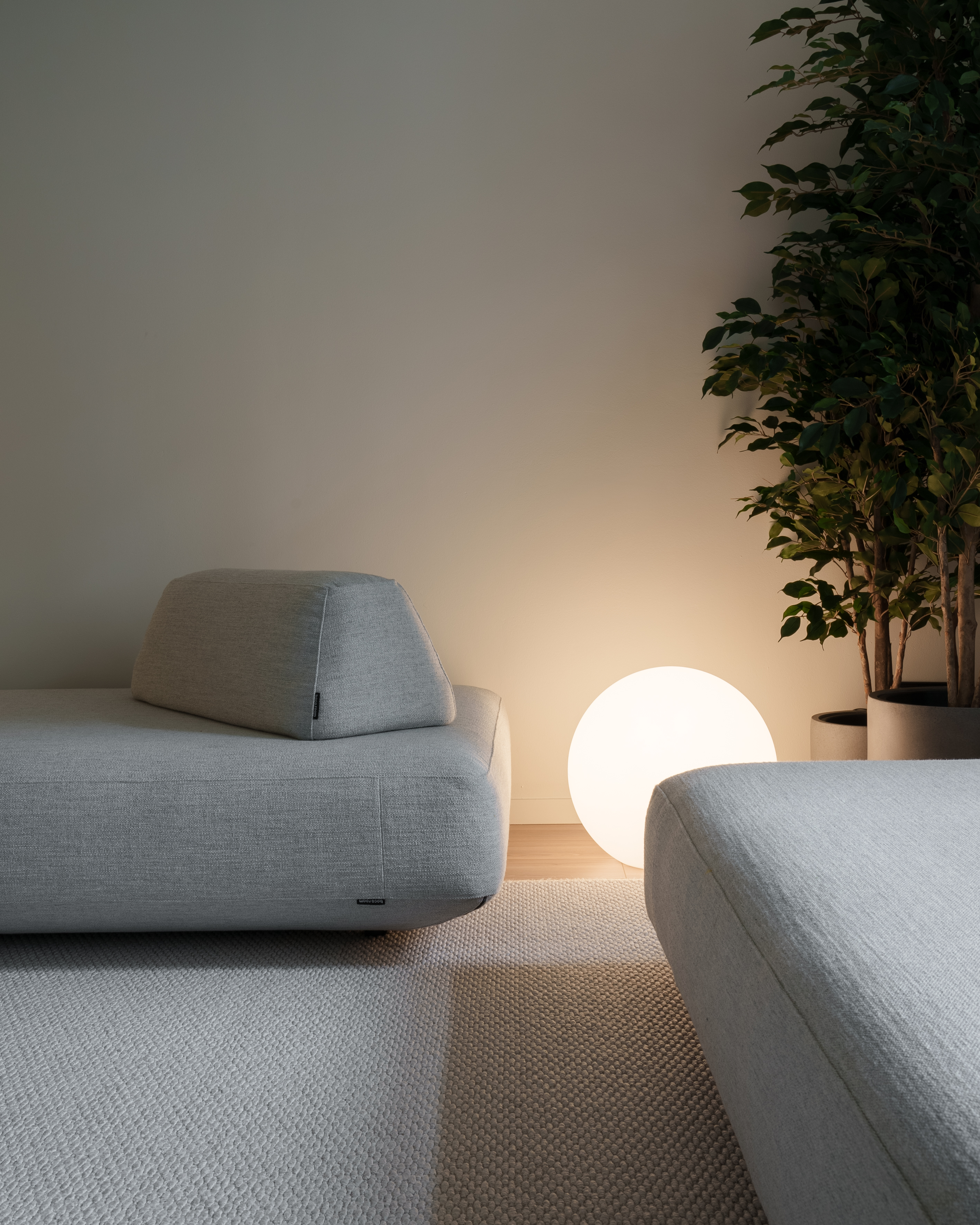 Кухня прямая с витриной на Сенной